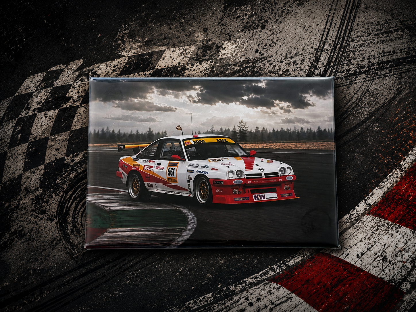 Premium Metallmagnet Opel Manta 561 auf Karoflaggen-Hintergrund